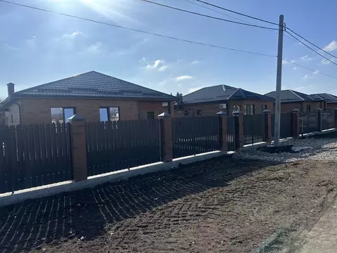 Дом в Краснодарский край, Динской район, Старомышастовская ст-ца ул. ...