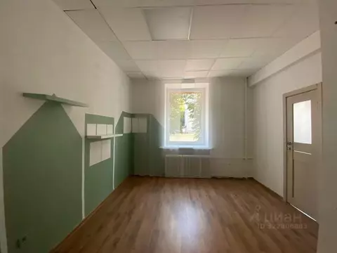 Помещение свободного назначения в Татарстан, Казань ул. Декабристов, ...
