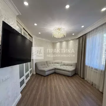 Продается 3-комнатная квартира