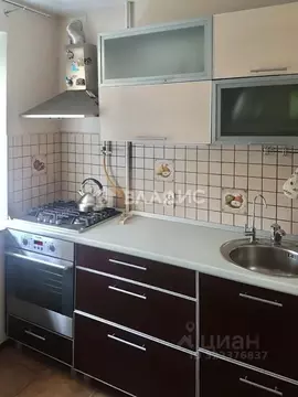 2-к кв. Волгоградская область, Волгоград ул. 50 лет Октября, 28 (44.4 ...