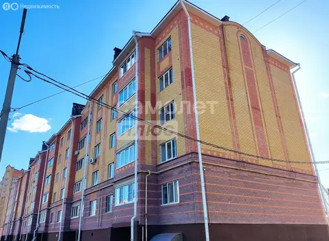 2-комнатная квартира: посёлок городского типа Медведево, улица Мира, ...