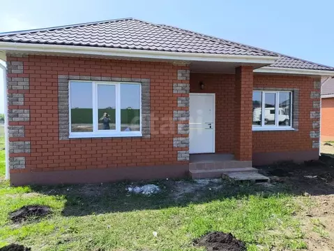 Дом в Белгородская область, Белгородский район, Пушкарское с/пос, с. ...