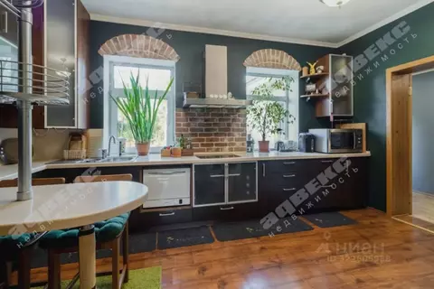 Дом в Ленинградская область, Ломоносовский район, Лебяженское ...