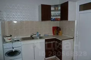 Дом в Башкортостан, Абзелиловский район, д. Зеленая Поляна Лесная ул., ...