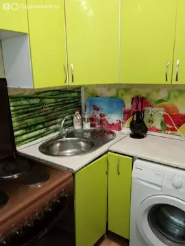 3-комнатная квартира: Барнаул, улица Гущина, 197 (46.8 м)