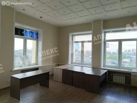 Помещение свободного назначения (900 м)
