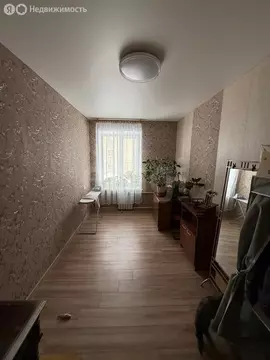 3-комнатная квартира: Клинцы, улица Патриса Лумумбы, 5 (81.9 м)