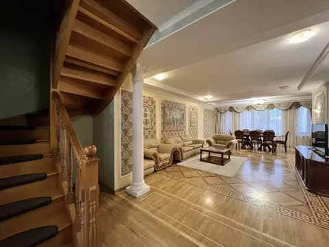 4-к кв. Санкт-Петербург Мичуринская ул., 4 (200000.0 м)