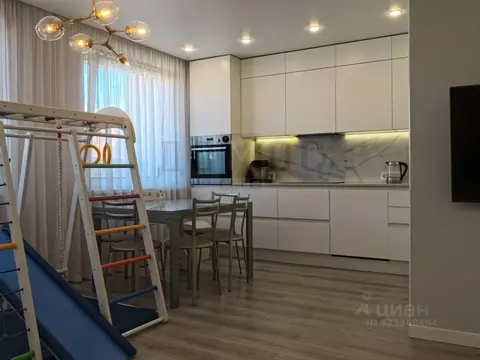 4-к кв. Свердловская область, Екатеринбург ул. Родонитовая, 6 (78.2 м)