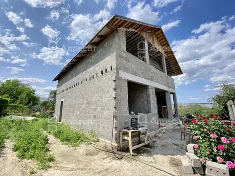 Дом в Волгоградская область, Волгоград ул. Джамбула Джабаева (240 м)