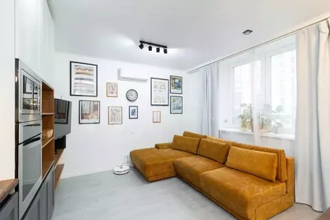 5-к кв. Тюменская область, Тюмень ул. Газовиков, 79 (148.0 м)