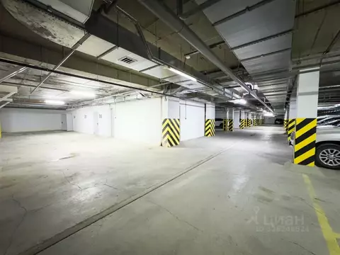 Гараж в Краснодарский край, Геленджик Акварель жилой комплекс (18 м)