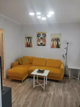 3-к кв. Санкт-Петербург ул. Подвойского, 17к1 (63.8 м)