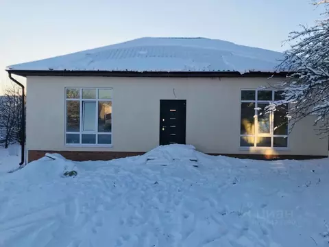 Дом в Курская область, Курский район, Моковский сельсовет, д. Гремячка ...