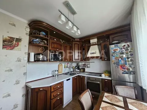 3-к кв. Тюменская область, Тюмень Антипино мкр, ул. Александра ...