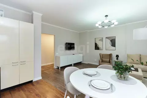 2-к кв. Тюменская область, Тюмень ул. Максима Горького, 68к1 (87.0 м)