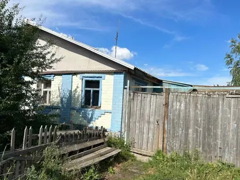 Дом в Белгородская область, Корочанский район, Ломовское с/пос, с. ...