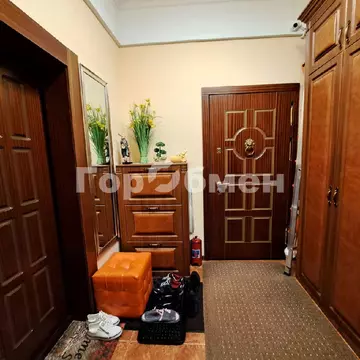 Продается 3-комнатная квартира