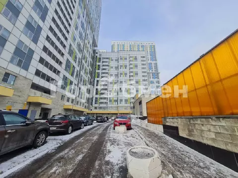 Продается 4-комнатная квартира