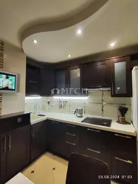 Продается 3-комнатная квартира