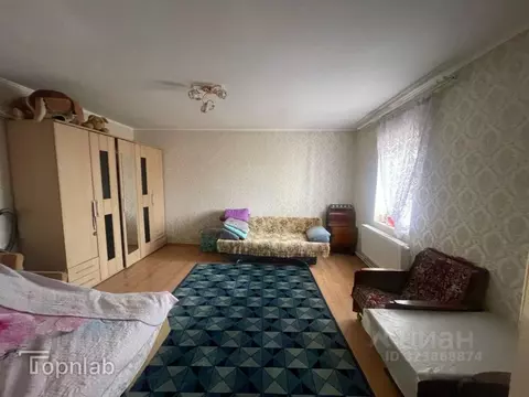 Дом в Калининградская область, Гвардейский муниципальный округ, пос. ...