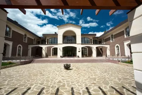 Дом в Московская область, Одинцовский городской округ, д. Большое ...