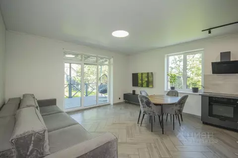 Дом в Свердловская область, Белоярский муниципальный округ, пос. ...