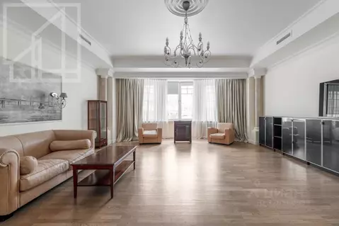 5-к кв. Москва 1-й Неопалимовский пер., 8 (247.0 м)