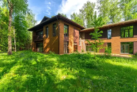 Коттедж в Москва ул. Чароитовая, вл9с5 (845 м)
