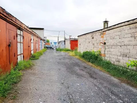 Гараж в Тюменская область, Тюмень ул. 50 лет ВЛКСМ, 123 (18 м)