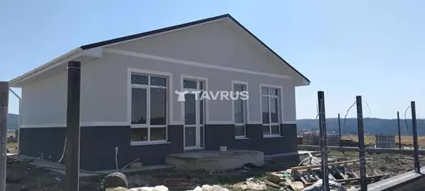 Дом в Крым, Симферопольский район, Добровское с/пос, с. Пионерское ул. ...