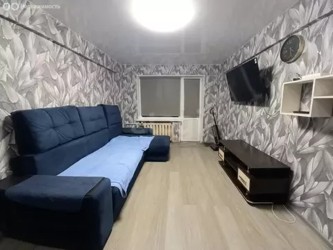 3-комнатная квартира: Череповец, улица Ленина, 122 (58.1 м)