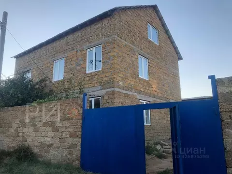 Дом в Крым, Сакский район, Новофедоровка пгт ул. Озерная, 1 (165 м)