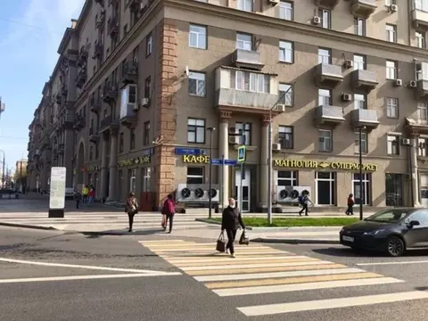 Торговая площадь в Москва Кутузовский просп., 35 (518 м)