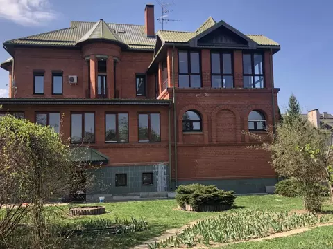 Коттедж в Москва ул. Армейская, 2/15 (667 м)