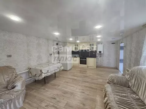 Дом в Волгоградская область, Волгоград Астраханская ул. (34 м)