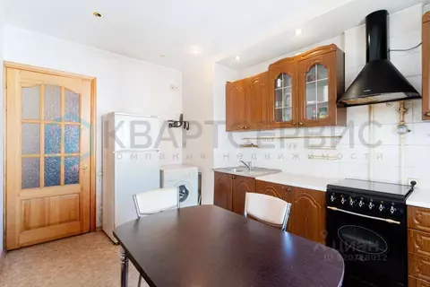 2-к кв. Омская область, Омск ул. Дмитриева, 5/4 (51.0 м)