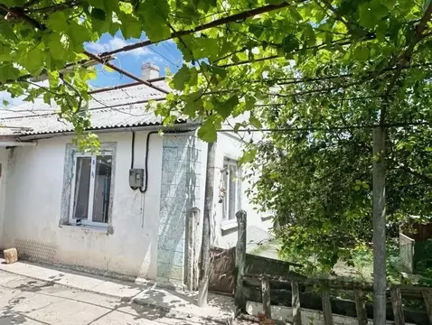 Дом в Крым, Симферопольский район, с. Родниково ул. Воронежская (49 м)