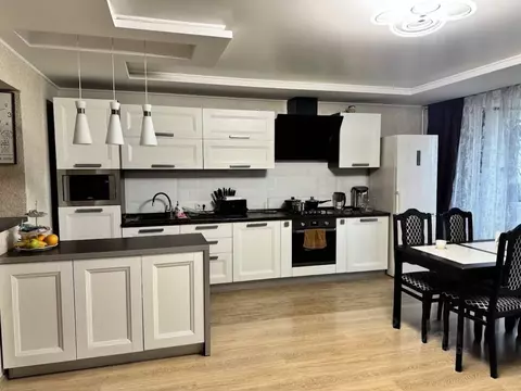 3-к кв. Саратовская область, Энгельс Петровская ул., 88 (78.0 м)