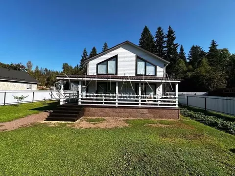 Дом в Ленинградская область, Выборгский район, Советское городское ...