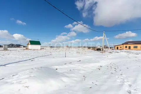 Участок в Тюменская область, Тюменский муниципальный округ, д. ...