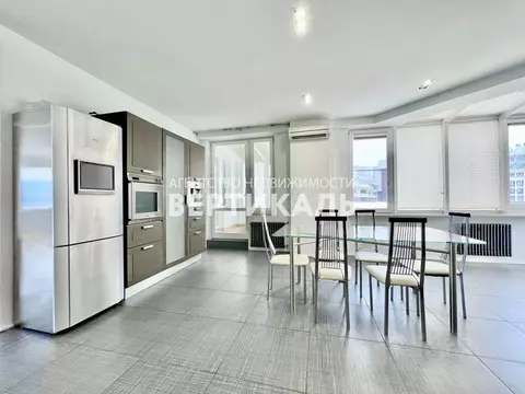 4-к кв. Москва ул. Большая Якиманка, 17/2С1 (200.0 м)