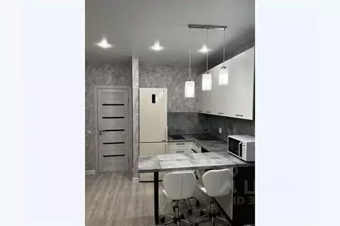 1-к кв. Тюменская область, Тюмень ул. Александра Протозанова, 8к1 ...