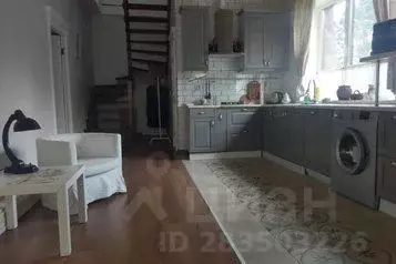 Дом в Псковская область, Пушкиногорский район, д. Петровское  (136 м)