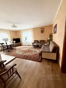 Дом в Бурятия, Улан-Удэ Тепличный мкр, 1-й кв-л,  (275 м)