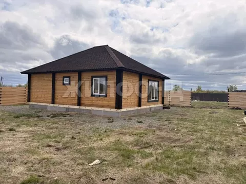 Дом в Хакасия, Усть-Абаканский район, пос. Тепличный ул. Российская ...