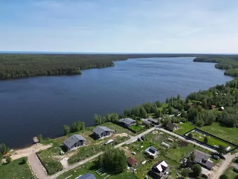 Дом в Ленинградская область, Приозерский район, Громовское с/пос, пос. ...