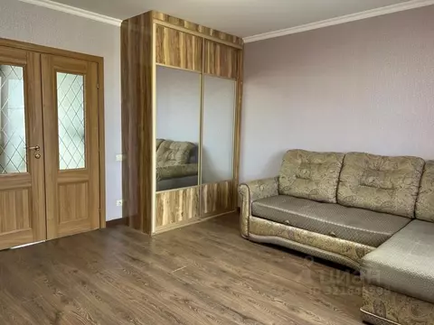 2-к кв. Омская область, Омск ул. 6-я Линия, 180 (60.6 м)