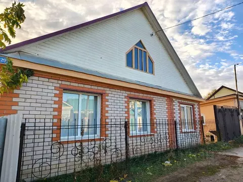 Дом в Оренбургская область, Сакмарский район, с. Татарская Каргала ул. ...