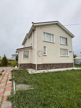 Дом в Новгородская область, Новгородский район, Савинское с/пос, д. ...